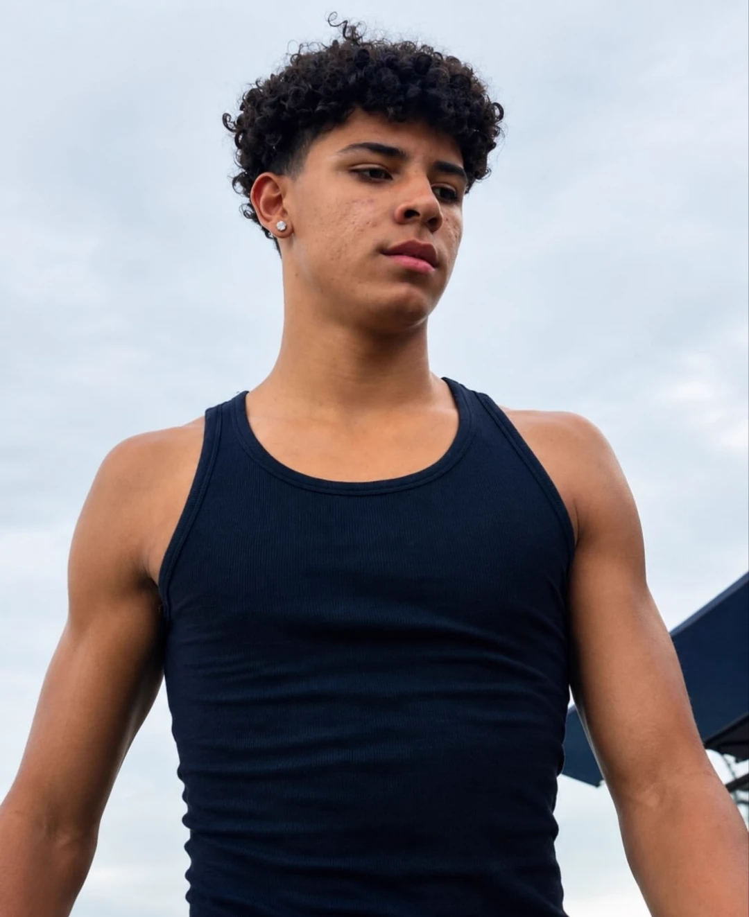 Cris junior thumbnail