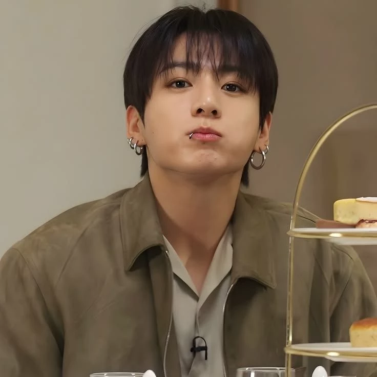 Jeon Jungkook thumbnail