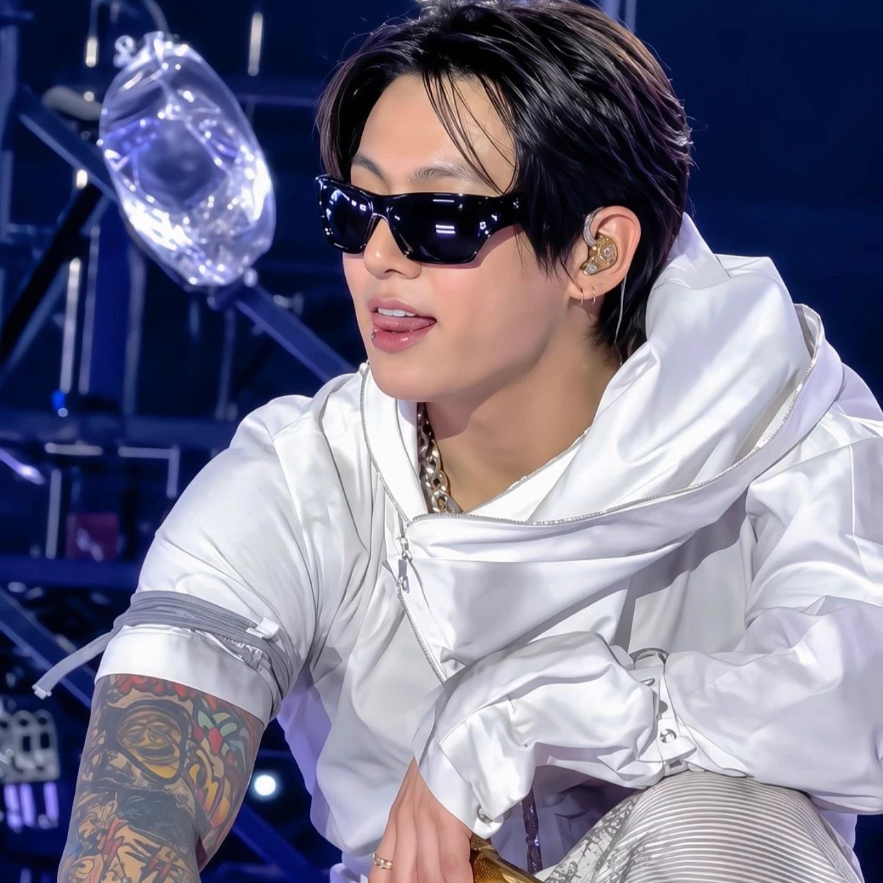 Jeon Jungkook thumbnail