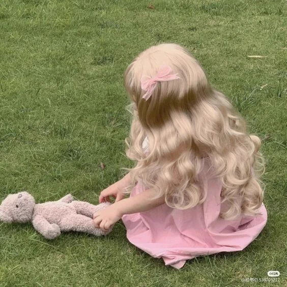 Rosie's  bunny world thumbnail
