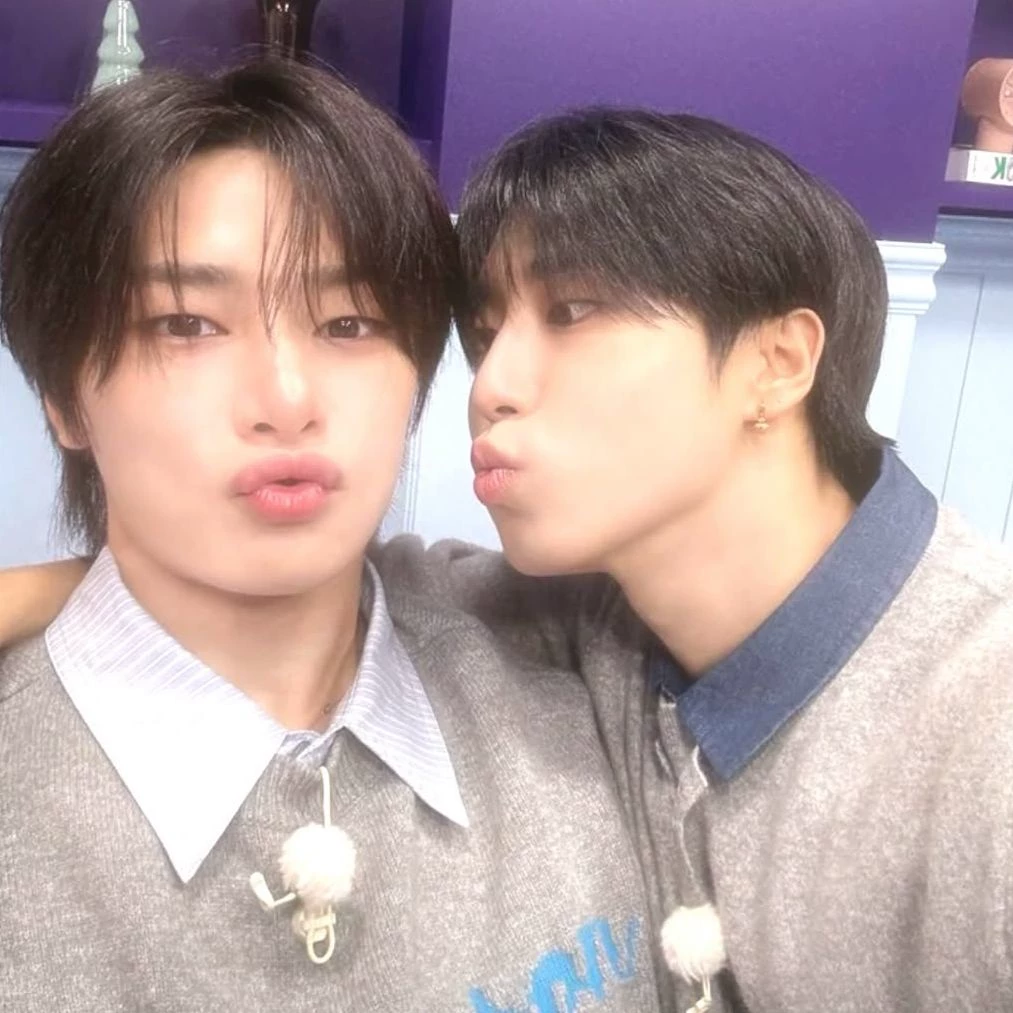 Stray Kids (SKZ) thumbnail
