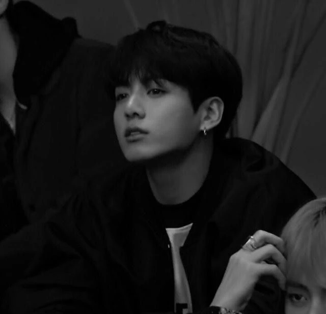 jungkook  thumbnail