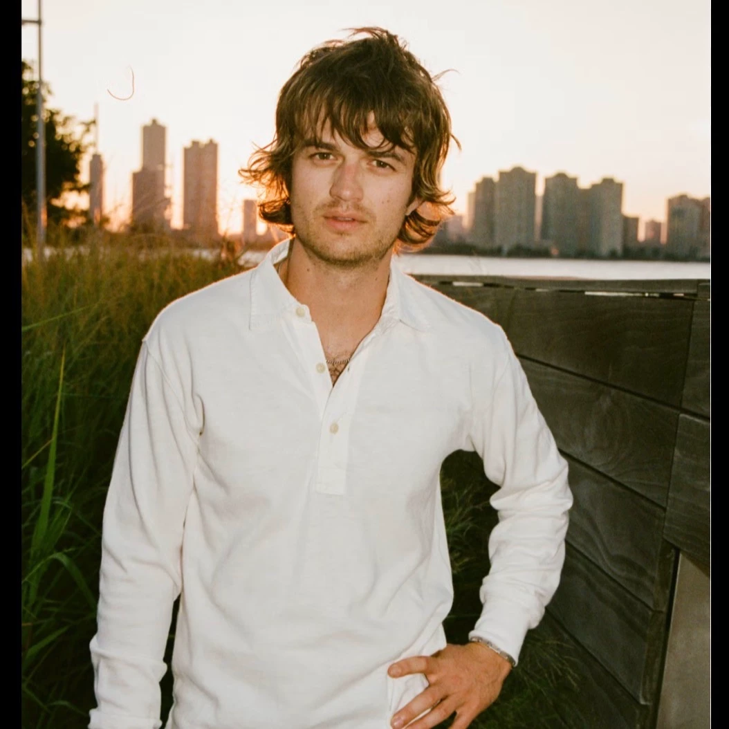 Joe keery thumbnail
