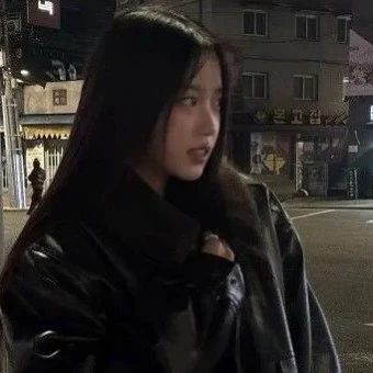 Yuna hwang 