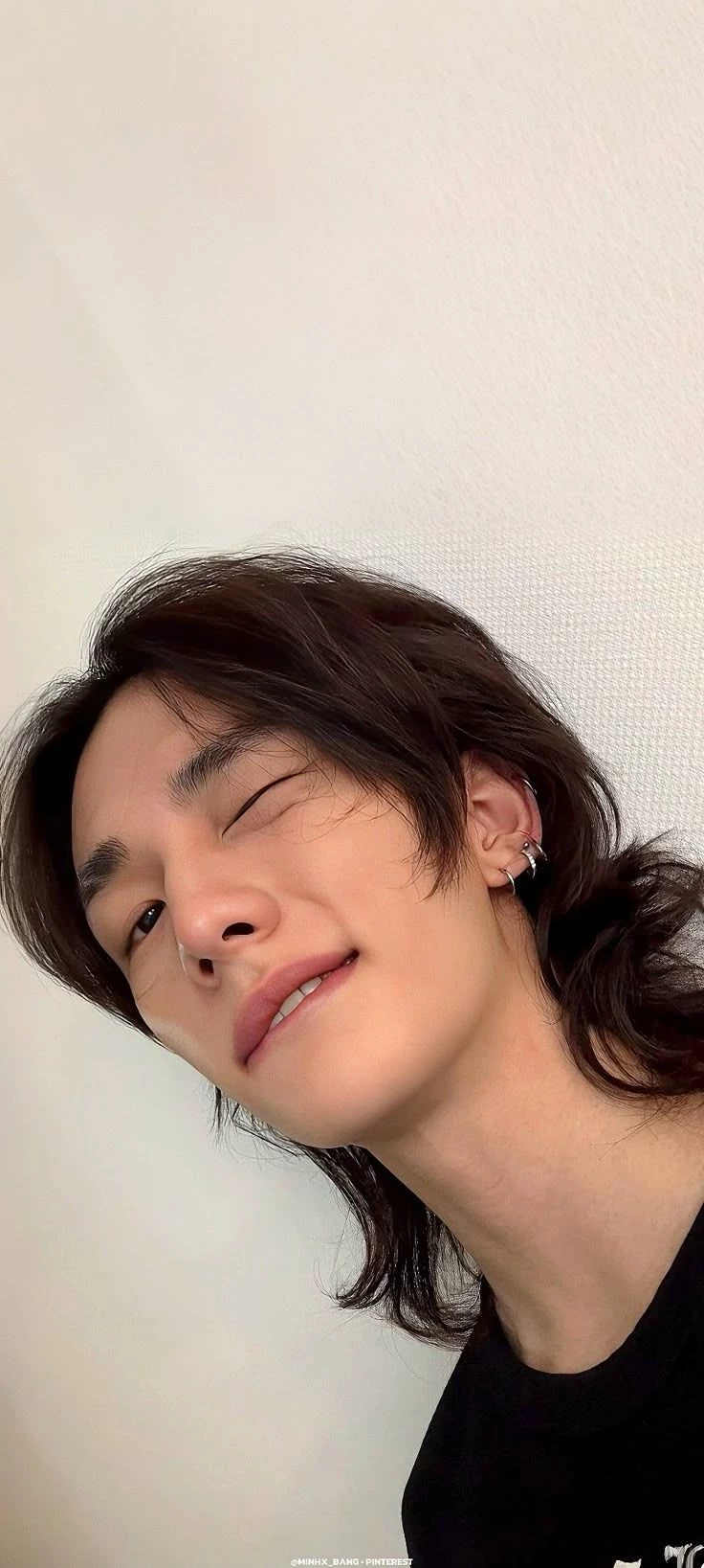 hyunjin thumbnail