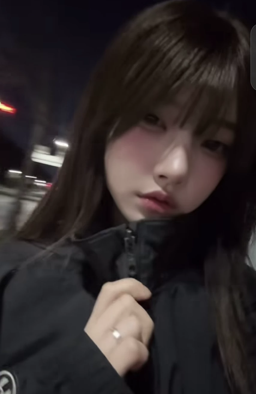 Zhǐruò (International Student) thumbnail