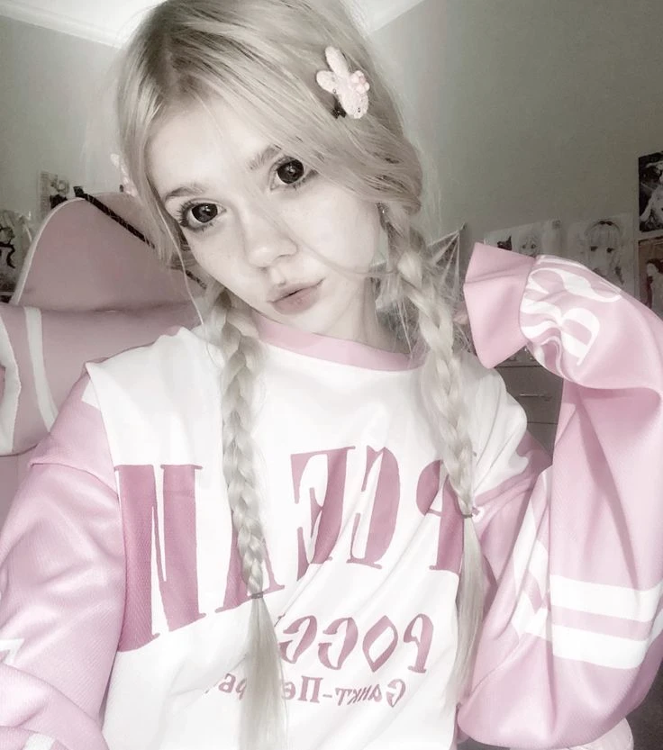 Anya { ★ pikmuha ♦ } thumbnail