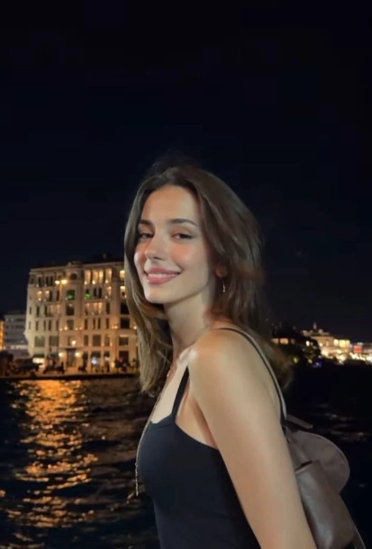 Bella Carter thumbnail
