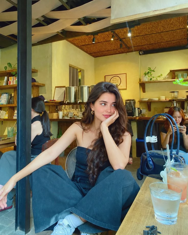 Sofia Brooks thumbnail