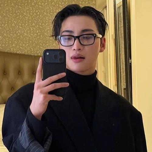 Park Sunghwa thumbnail