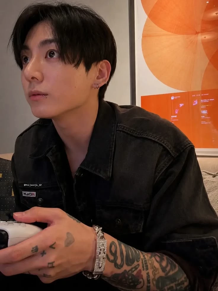 jeon Jungkook thumbnail