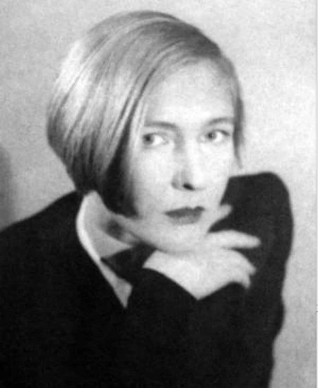 Olga Bergholz thumbnail