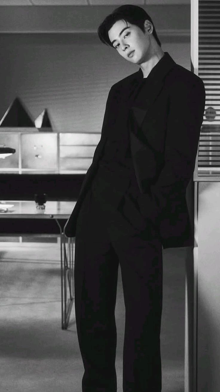 su-ho (he's a killer) thumbnail