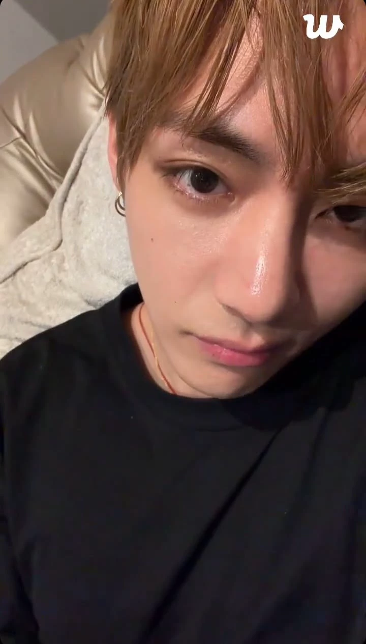 Kim Taehyung thumbnail