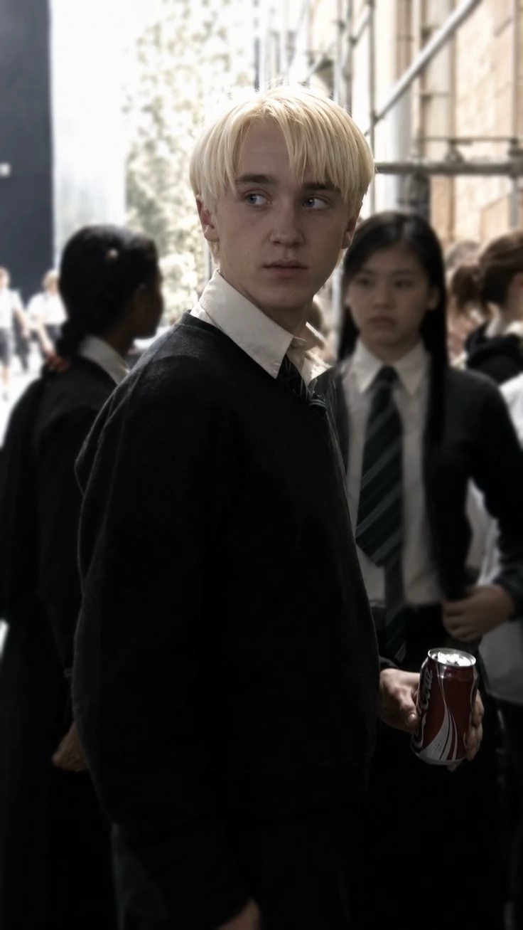 Draco Malfoy thumbnail