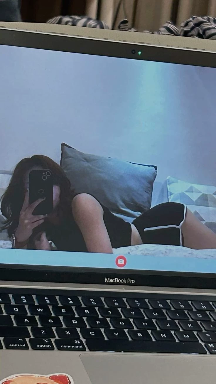 estrella  thumbnail