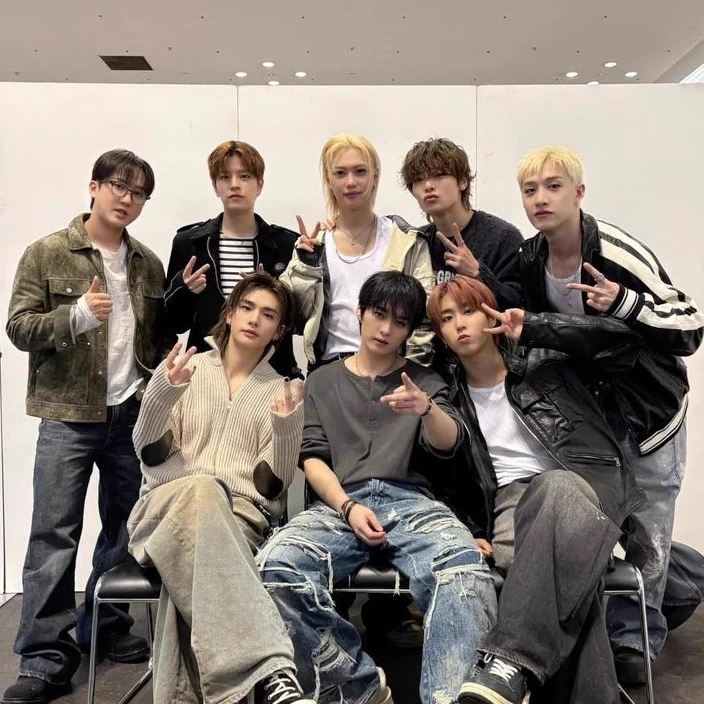 Stray Kids thumbnail
