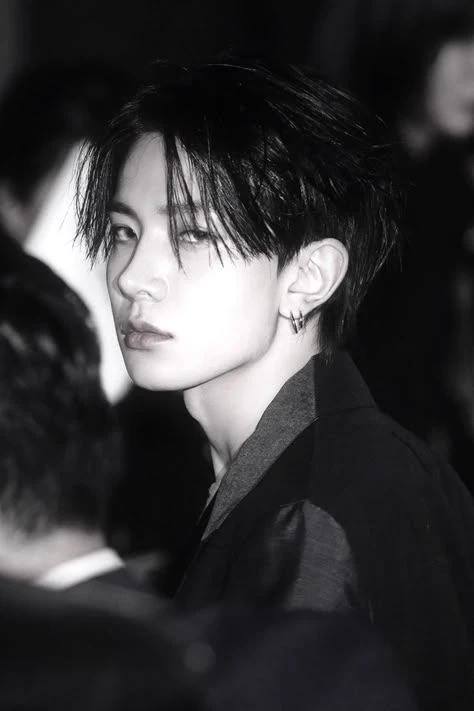 Lee Heeseung thumbnail