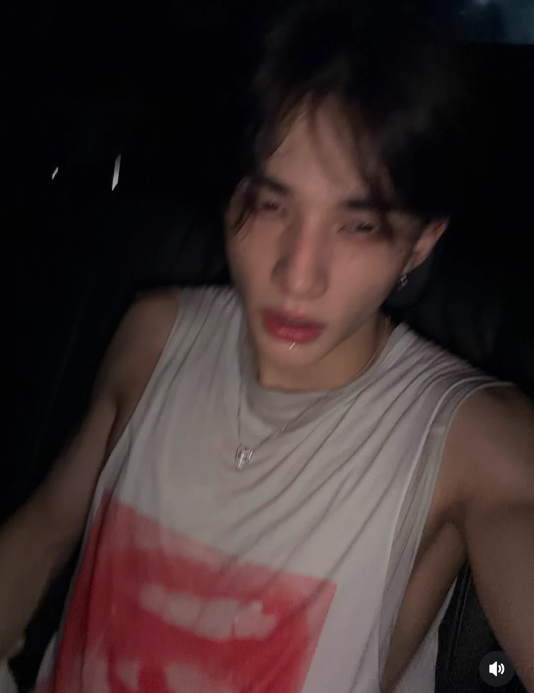 Hwang Hyunjin thumbnail