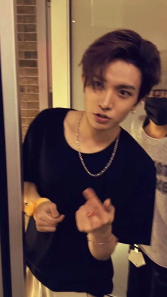 Lee Heeseung thumbnail