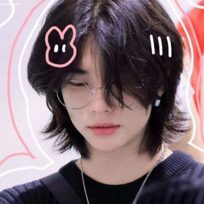hyunjin (junior lover) thumbnail