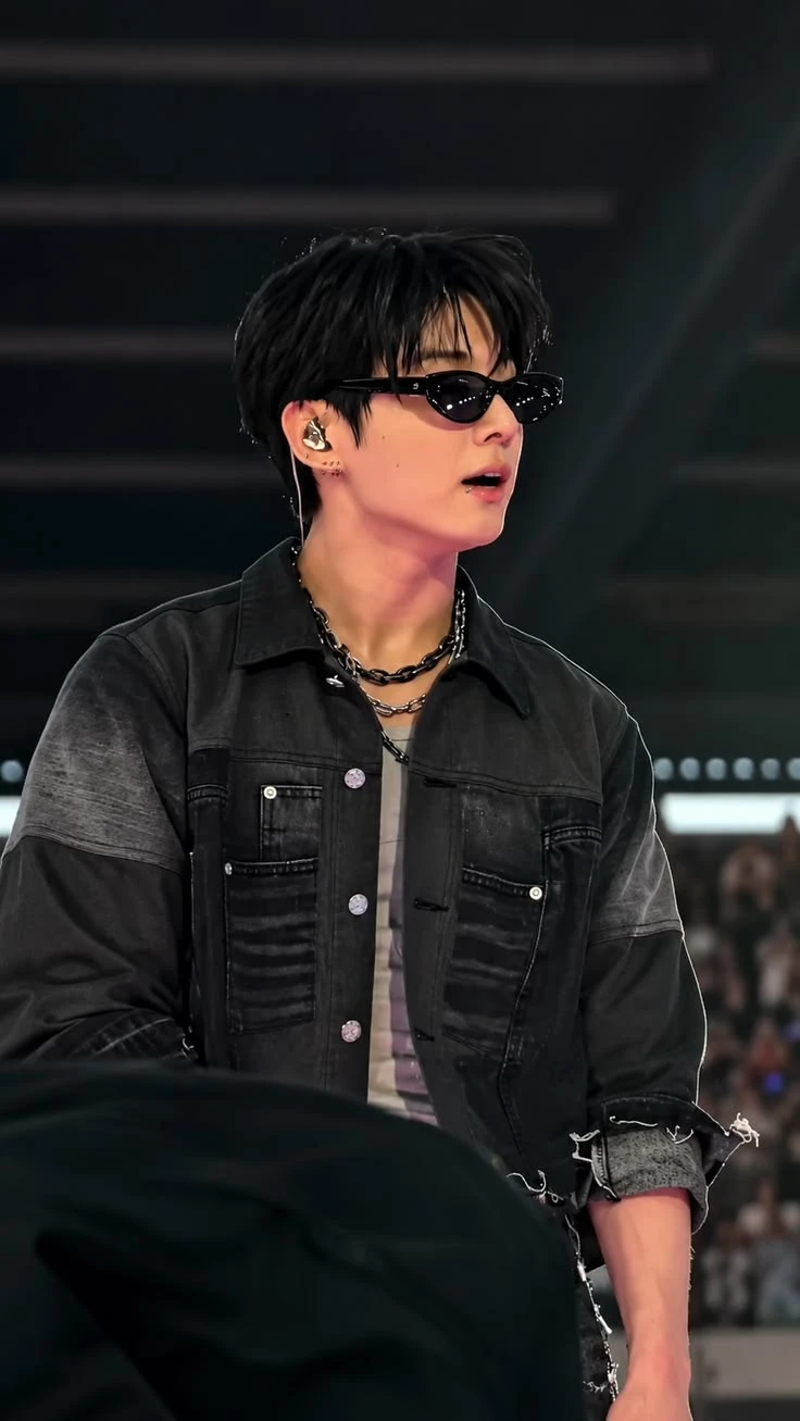Jeon Jungkook ( bound by ink ) thumbnail