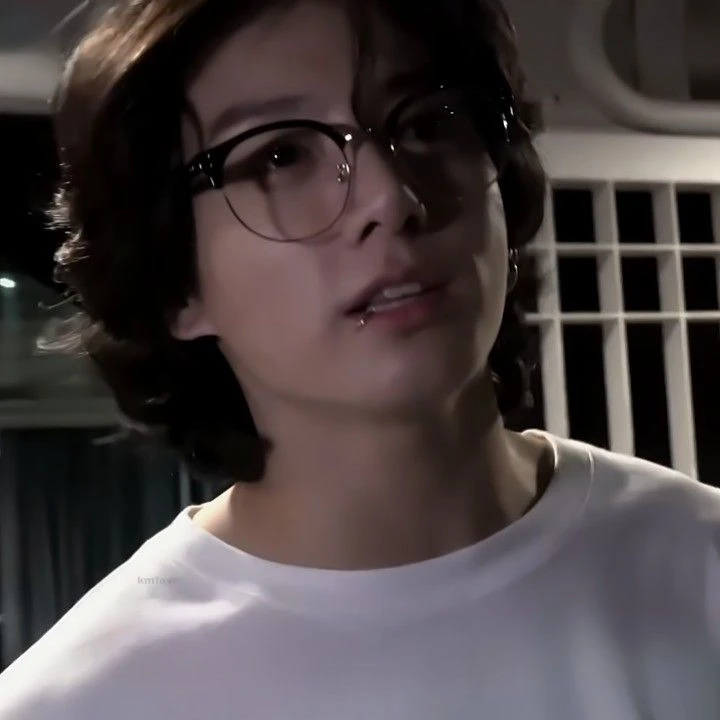 Jeon Jungkook (Nerd) thumbnail