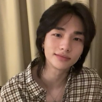 Hyunjin thumbnail