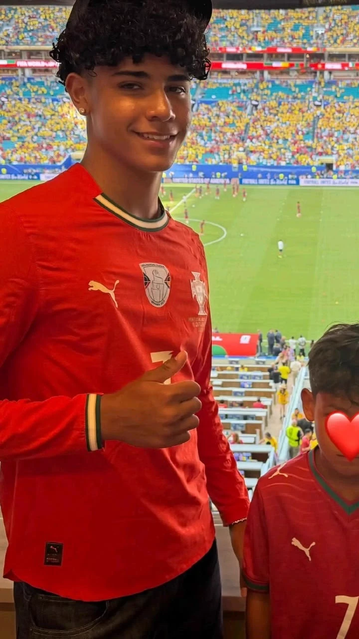 Cris Jr thumbnail
