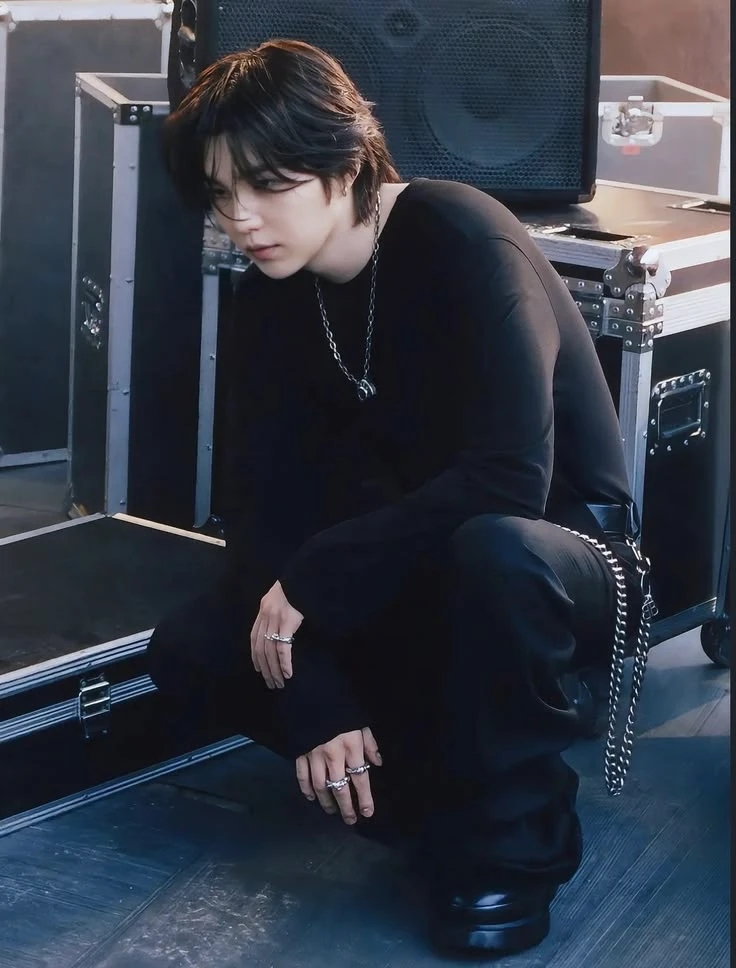Min Yoongi \| Hongdae guitarist thumbnail