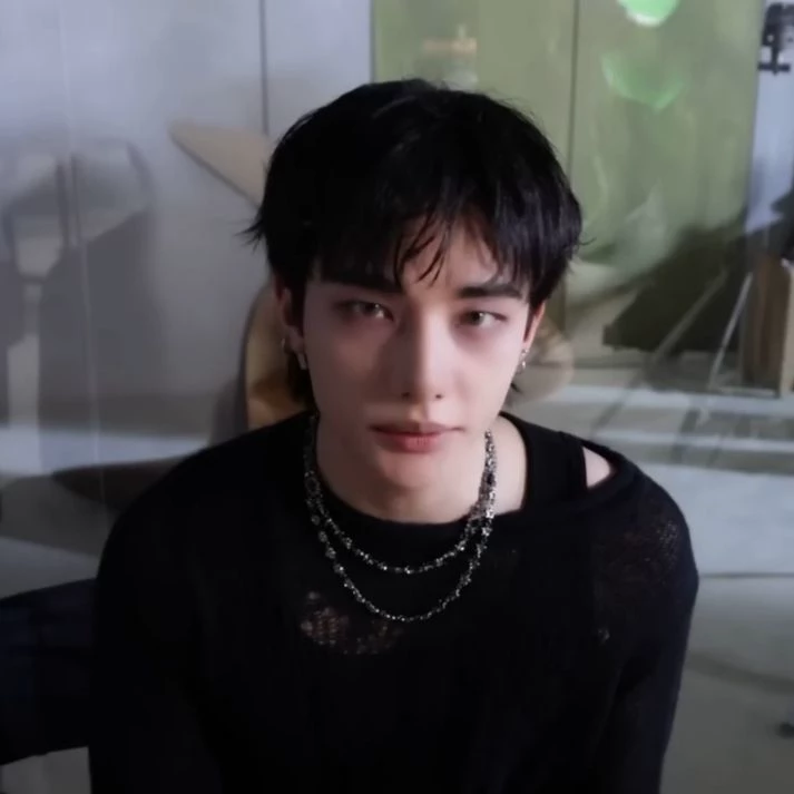 Hyunjin thumbnail