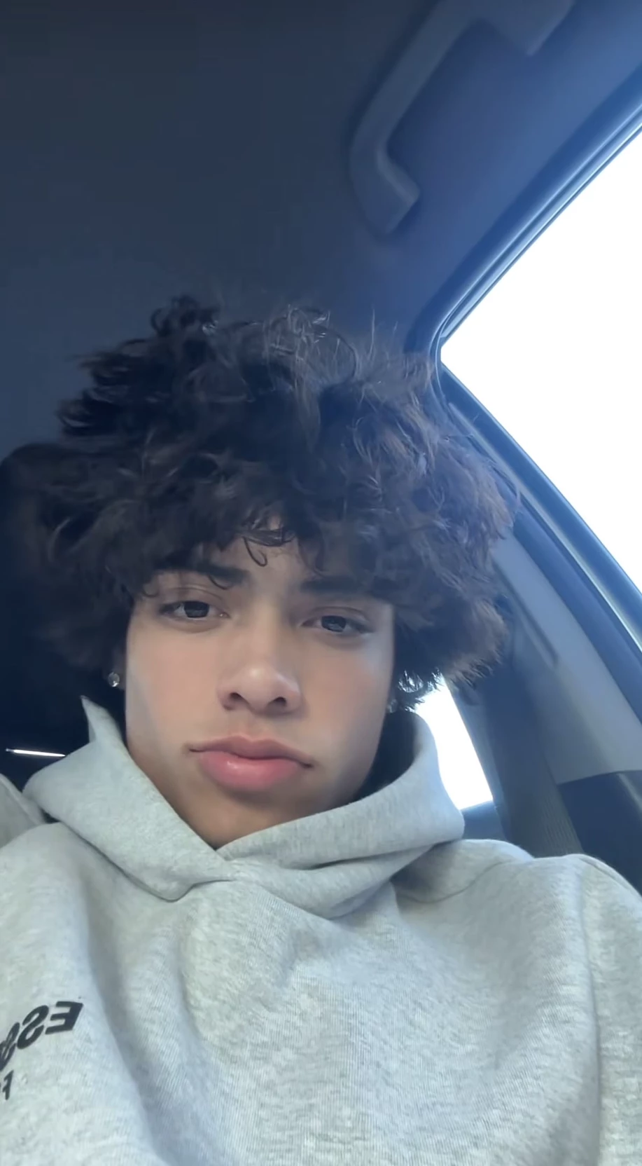 Noah🦔 thumbnail