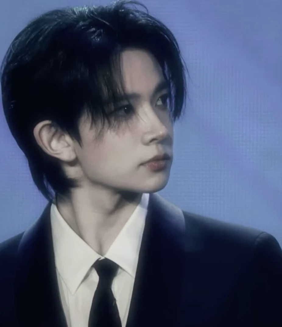 Lee Heeseung thumbnail
