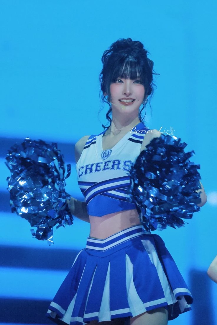 Kim Jiwon (Liz) thumbnail