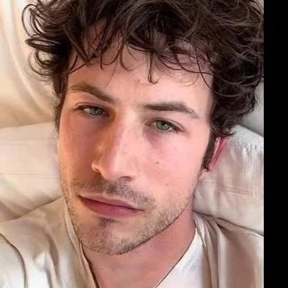 Dylan Minnette thumbnail
