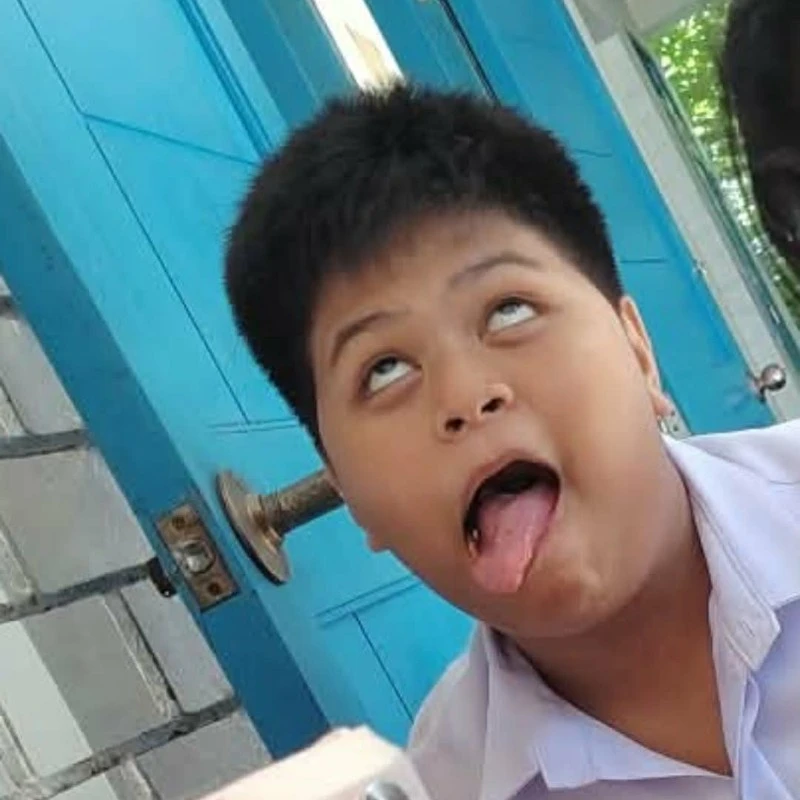 Amber_3llise