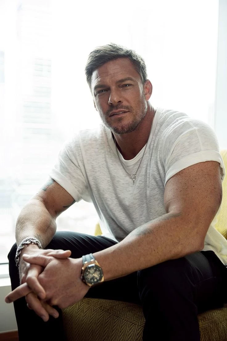 Alan Ritchson thumbnail