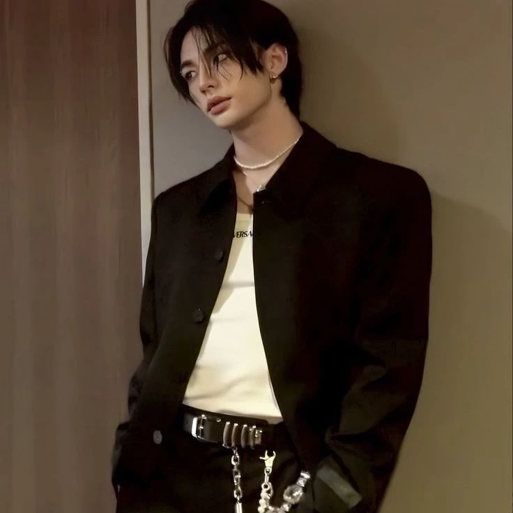 Hyunjin thumbnail