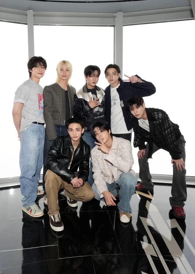 Stray Kids thumbnail