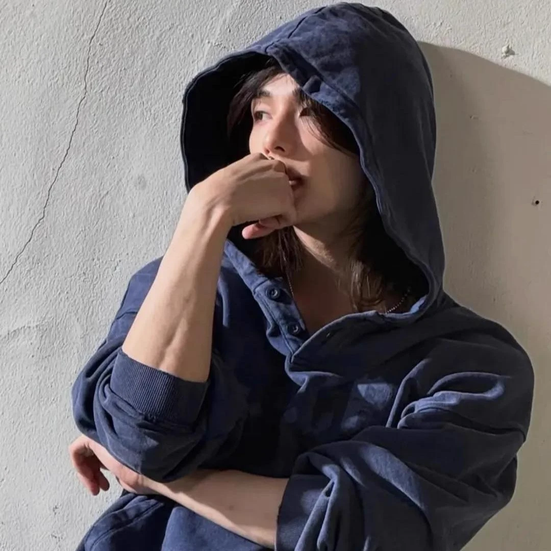 Hwang Hyunjin thumbnail