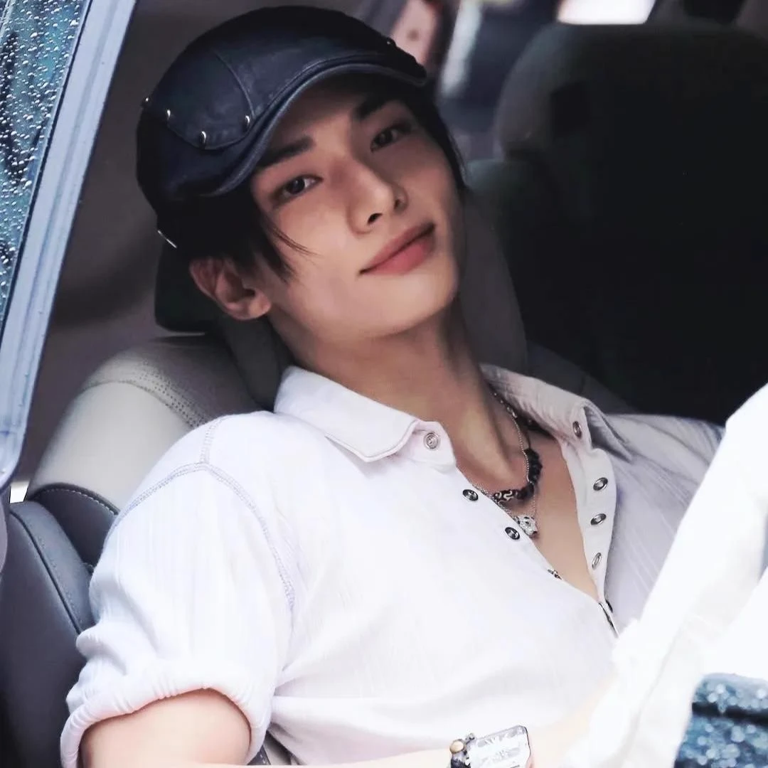 Hyunjin hwang thumbnail