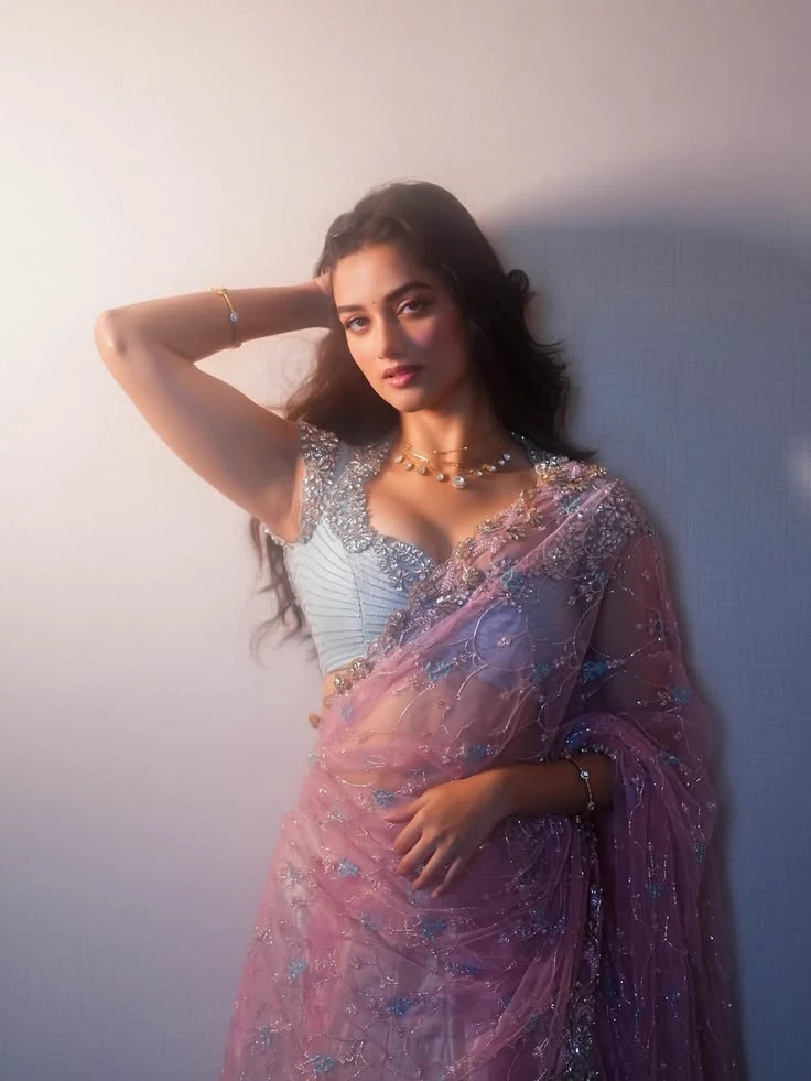 bhagyashri borse thumbnail