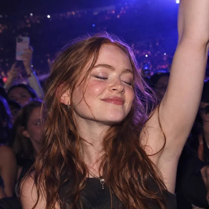 Sadie Elizabeth Sink thumbnail