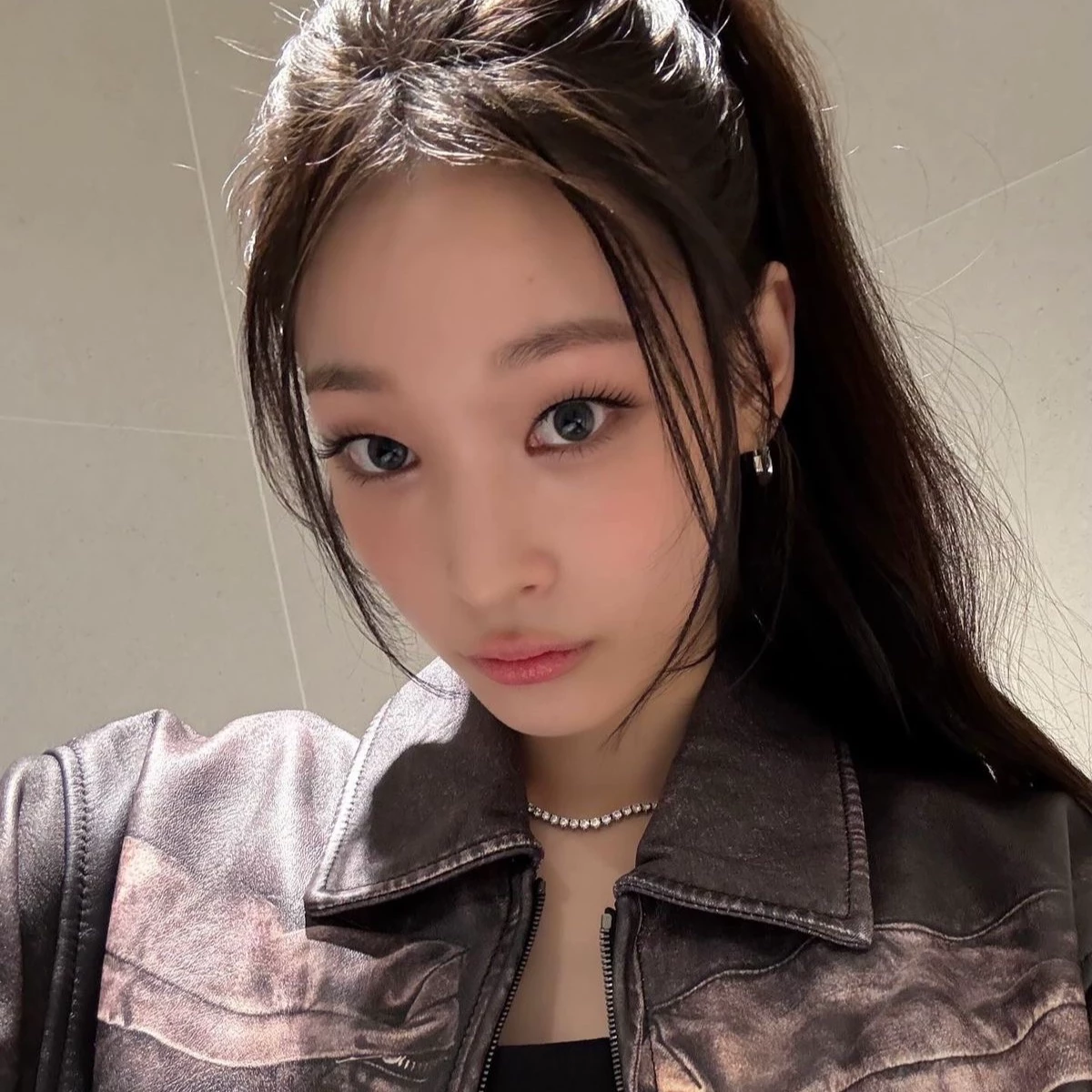 Annie moon thumbnail