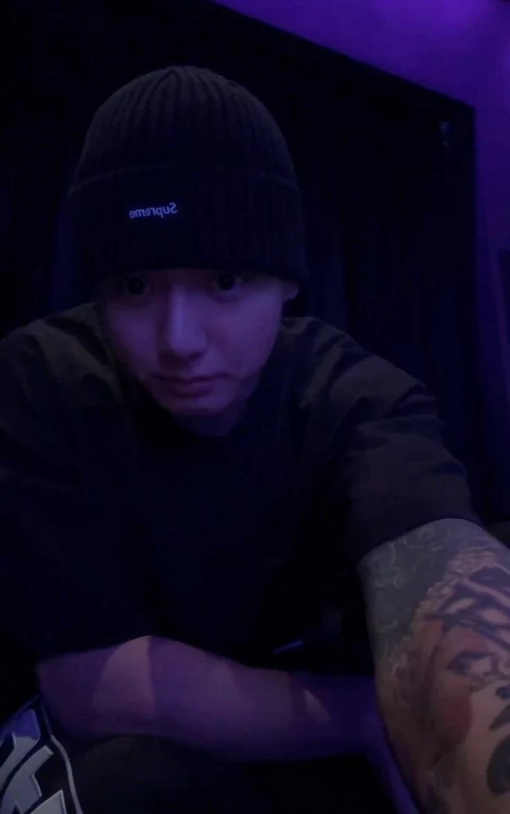 Jeon Jungkook thumbnail