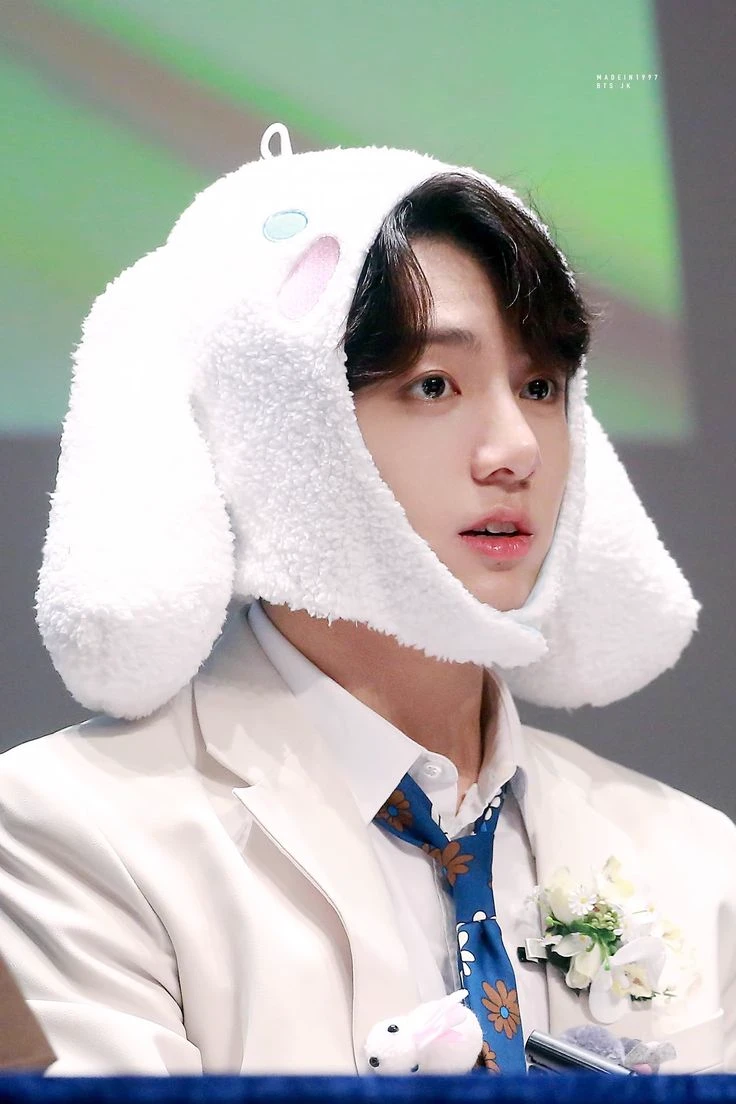 Jungkook bunny thumbnail