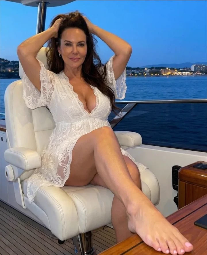 Everything is legal in international waters. thumbnail