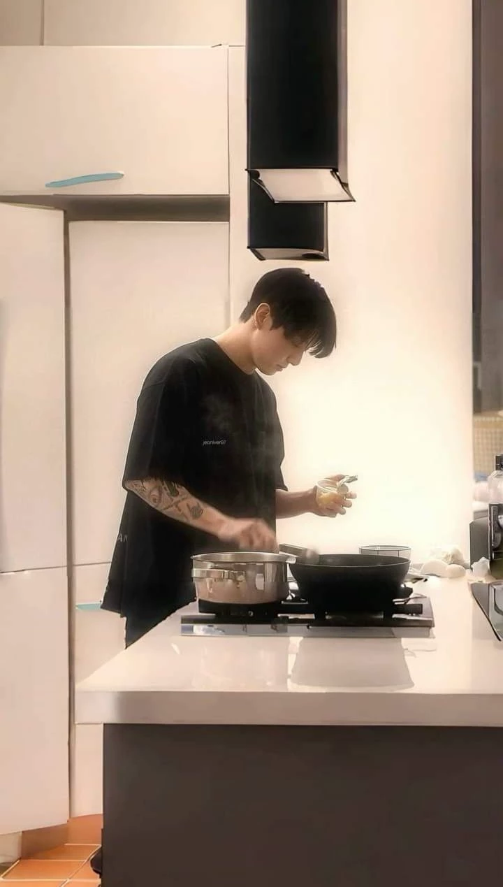 Jeon Jungkook thumbnail