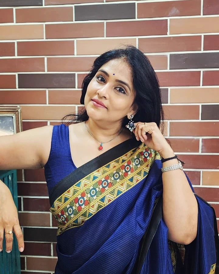 Gayathri ( friends mom)  thumbnail