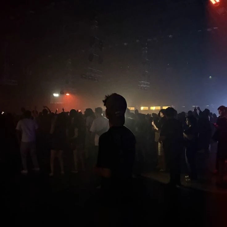 Oliver (a guy you met at a concert) thumbnail